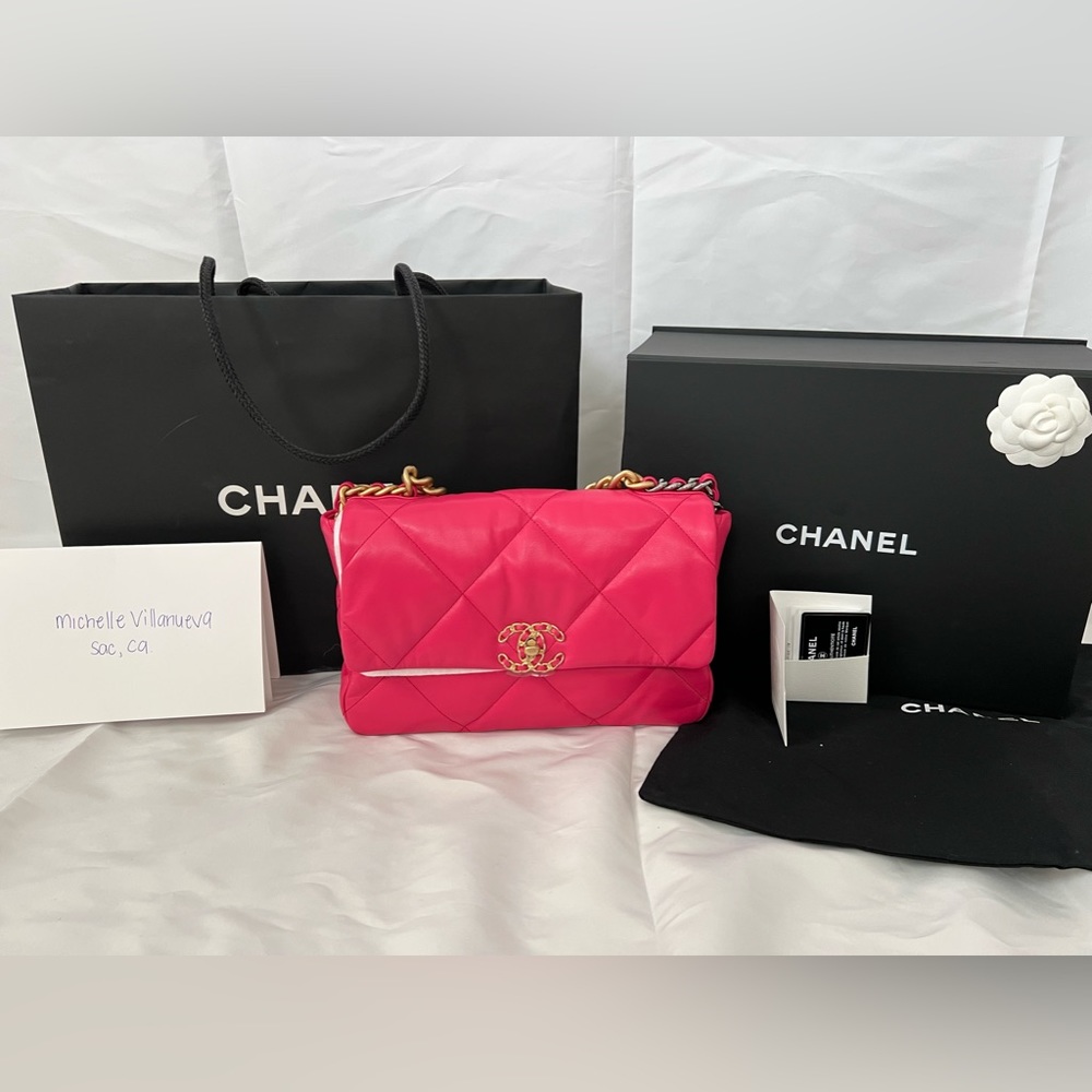 Medium Chanel 19 Flap Bag Lambskin